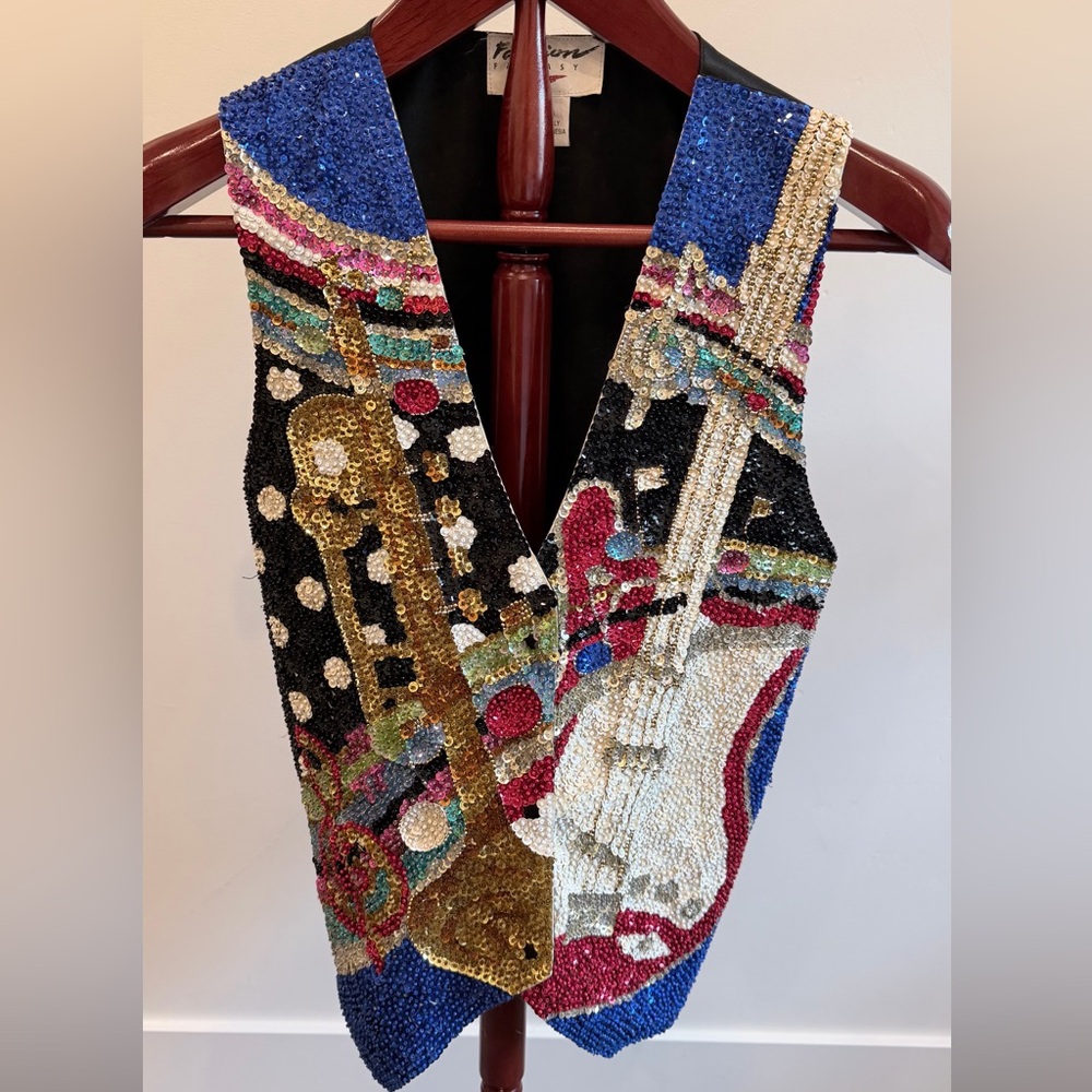 Fashion Fantasy Colorful Sequin Vest with Musical Design
